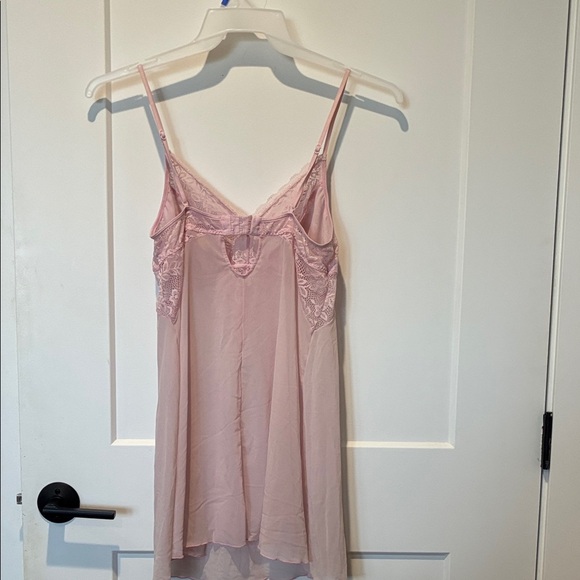 La Vie En Rose Pink Lace chemise. B8 - Picture 4 of 4